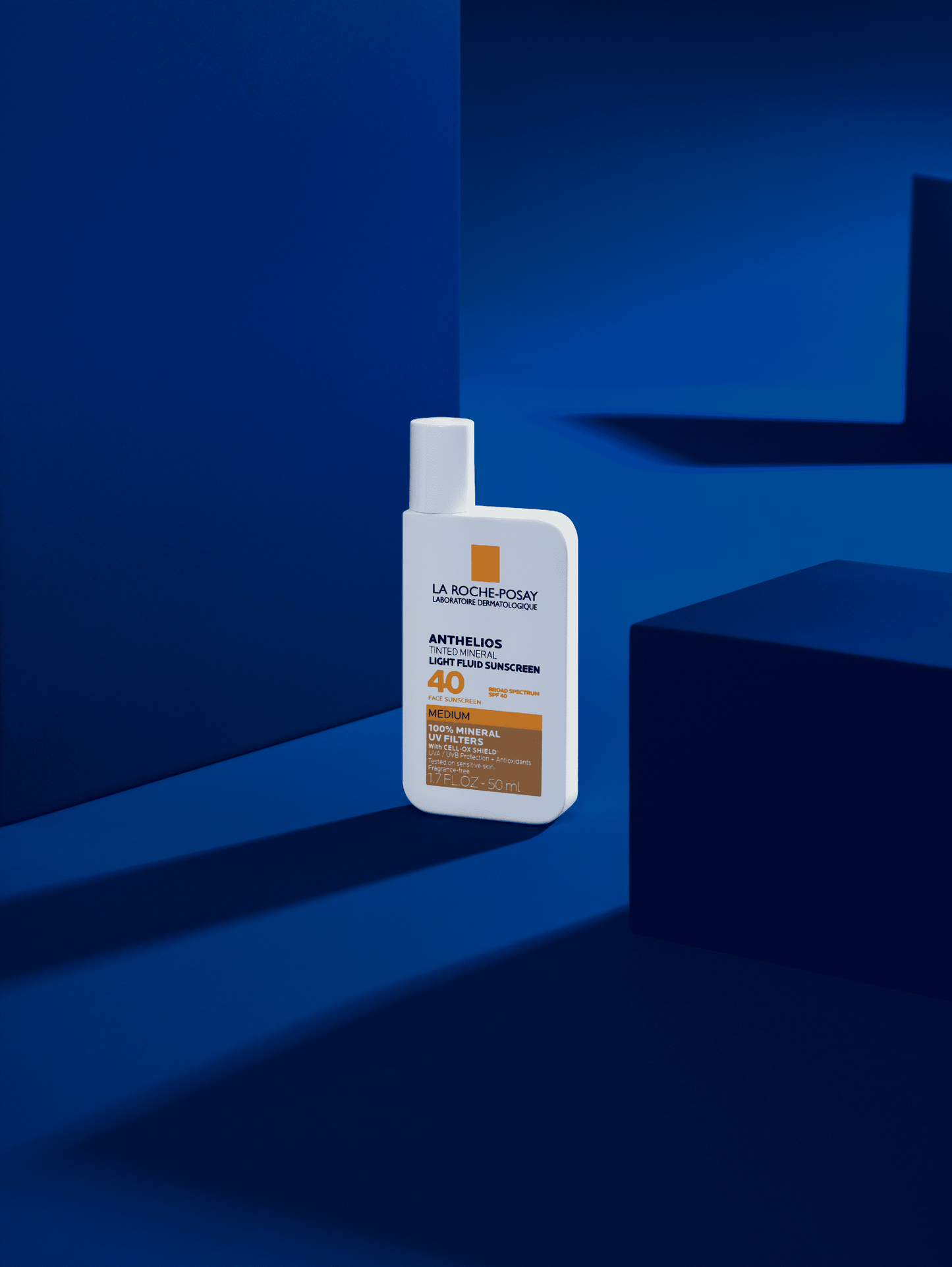 Anthelios Tinted Mineral SPF 40 Light Fluid Sunscreen Medium, 1.7 Fl Oz